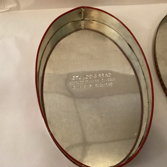 Rare biscuit tin,1953 coronation of HM queen Elizabth II - Picture 7 of 7